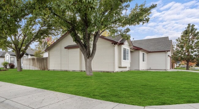 1443 W Balboa St in Kuna, ID - Building Photo - Building Photo