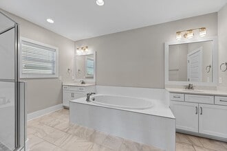 835 Gale Ln in Nashville, TN - Building Photo - Building Photo