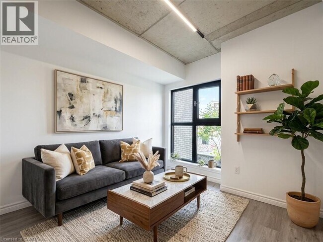 property at 1430 Highland Rd W