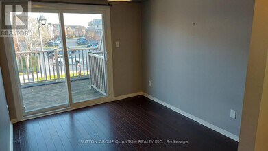 5725 Tenth Line W in Mississauga, ON - Building Photo - Building Photo