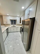 2706 NE 30th Pl in Fort Lauderdale, FL - Building Photo - Building Photo