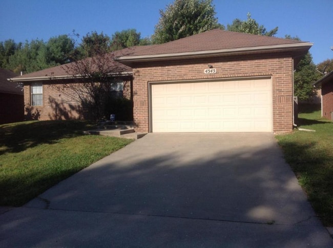 property at 4345 S Roanoke Ave