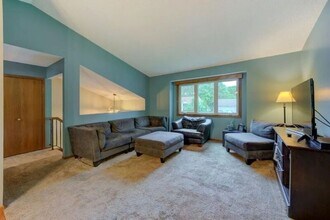7109 Polaris Ln N in Maple Grove, MN - Building Photo - Building Photo