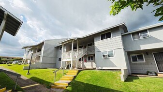 98-1461-1461 Kamahao St in Pearl City, HI - Building Photo