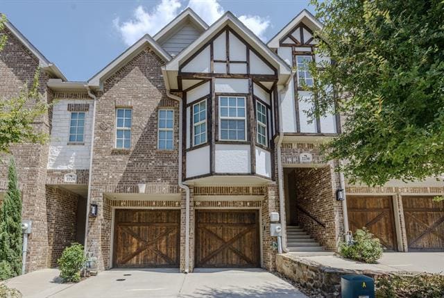 property at 2228 Southwick Dr