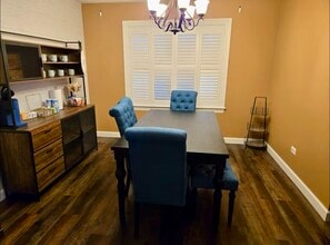 5469 Barnwood Dr in Gurnee, IL - Building Photo - Building Photo