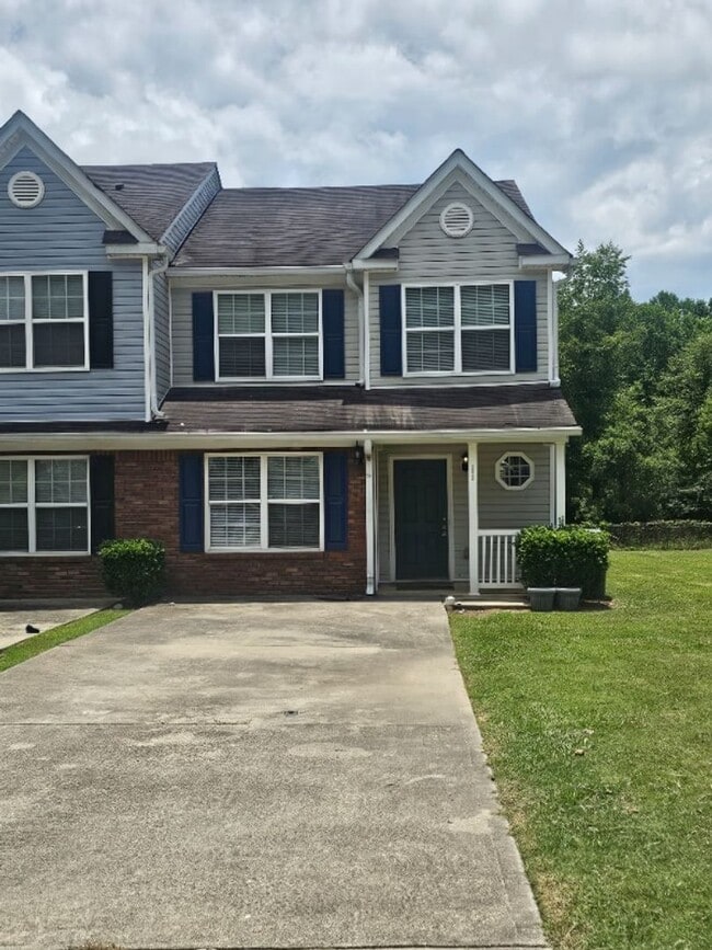 property at 1300 Maple Valley Ct