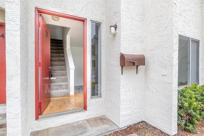 property at 3137 Seacrest Ave