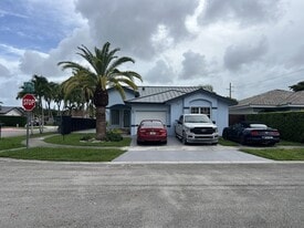 14610 SW 171st Terrace in Miami, FL - Building Photo