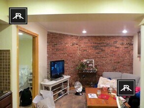 1687 Beacon St in Brookline, MA - Building Photo - Building Photo