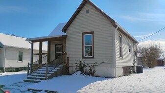 719 Teal St in Shelbyville, IN - Building Photo