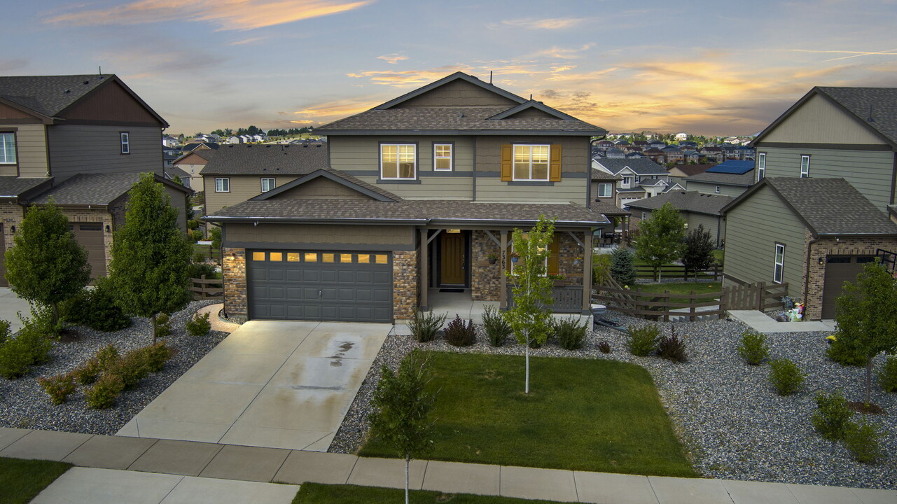 7363 S Scottsburg Way in Aurora, CO - Building Photo