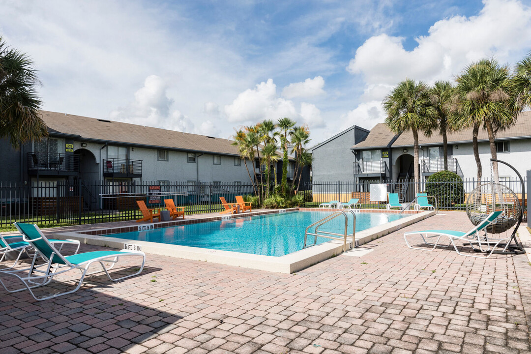 Caden at Lakeside in Orlando, FL - Building Photo