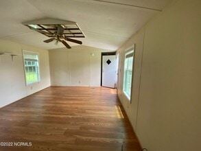 818 Airport Rd in New Bern, NC - Building Photo - Building Photo