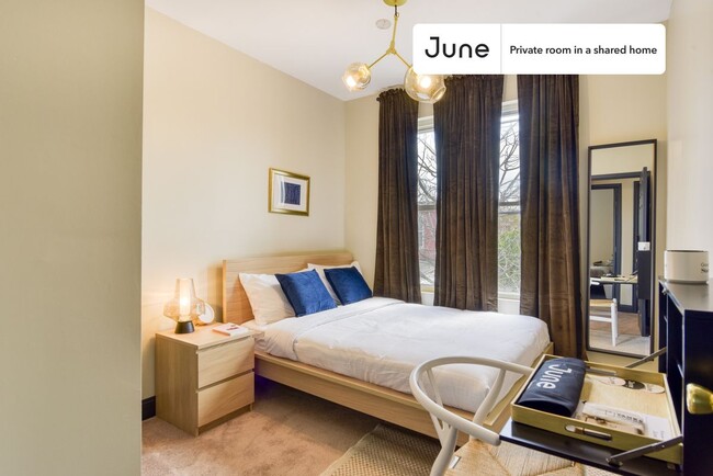 Private bedroom in 5 bed/2 bath Home in Washington, DC - Building Photo - Building Photo