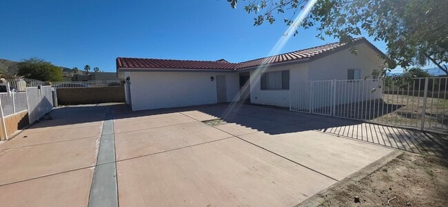 66755 First St in Desert Hot Springs, CA - Building Photo - Building Photo