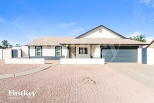 9321 E Dallas St in Mesa, AZ - Building Photo