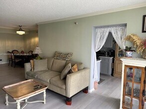 210 174th St in Sunny Isles Beach, FL - Building Photo - Building Photo