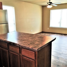 2830 W Lakewood Dr in Fayetteville, AR - Foto de edificio - Building Photo