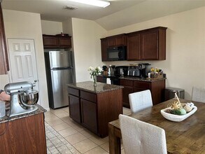 104 Judge King Dr in Jarrell, TX - Building Photo - Building Photo