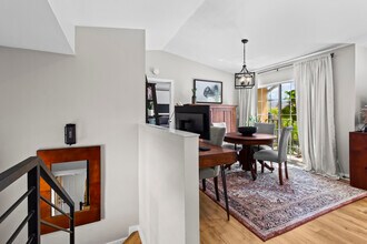 1045 Lake Shore Dr in Lake Park, FL - Building Photo - Building Photo