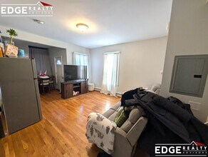 30 Mt Hope St, Unit 1 in Boston, MA - Building Photo - Building Photo