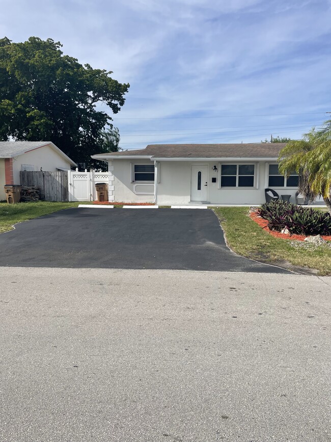 property at 1421 SE 4th Ave