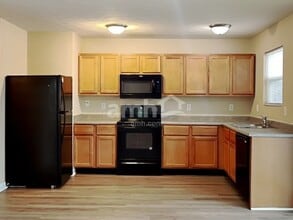 4143 Apple Creek Dr in Indianapolis, IN - Foto de edificio - Building Photo