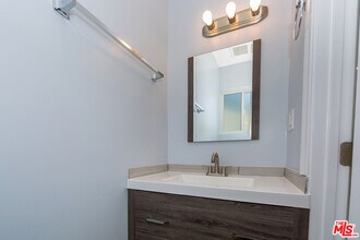 13659 Magnolia Blvd in Sherman Oaks, CA - Building Photo - Building Photo