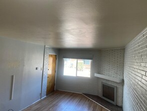 332 Jefferson St NE-Unit -Apt G in Albuquerque, NM - Foto de edificio - Building Photo