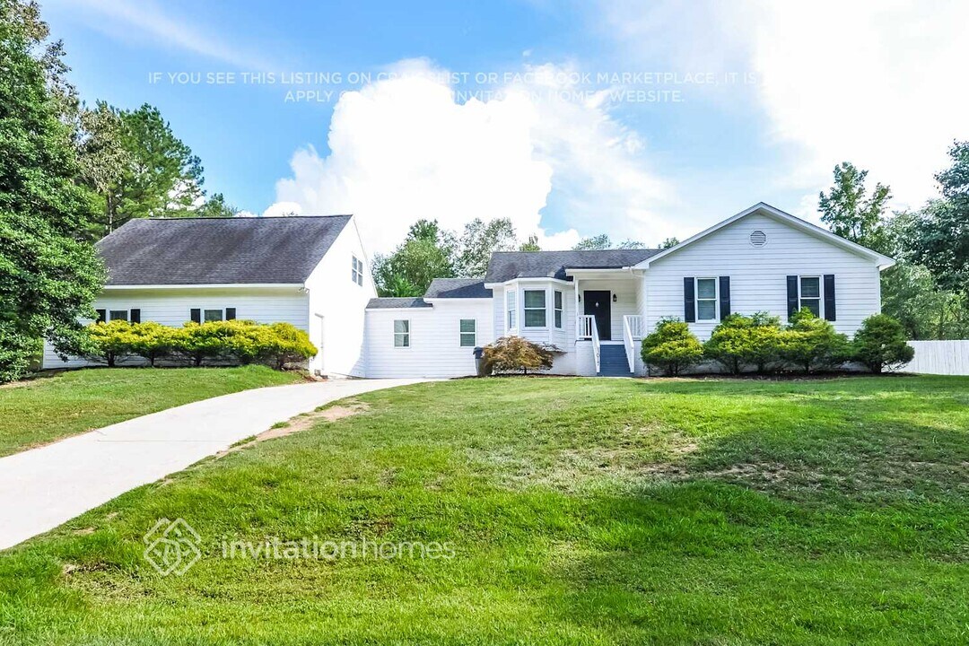 1017 Riderwood Ct in Willow Spring, NC - Building Photo
