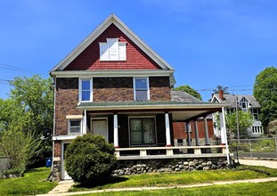 24 Poplar St in Battle Creek, MI - Building Photo - Building Photo