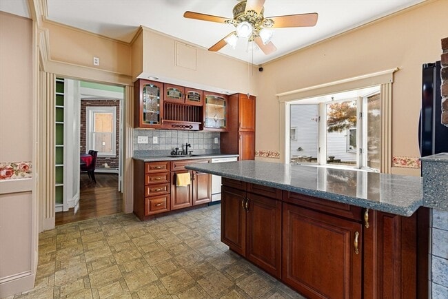 property at 17 Shirley St