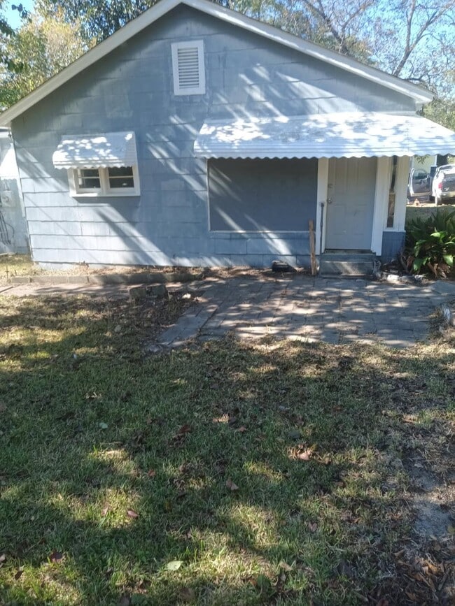 property at 1904 10th Ave S