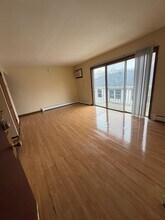 Harrison Ave in Rockford, IL - Foto de edificio - Interior Photo