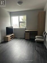 338 Albert St in Waterloo, ON - Building Photo - Building Photo