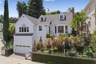 13324 Valley Vista Blvd in Los Angeles, CA - Building Photo - Building Photo