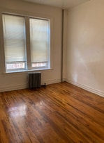 302 E 91st St in Brooklyn, NY - Building Photo