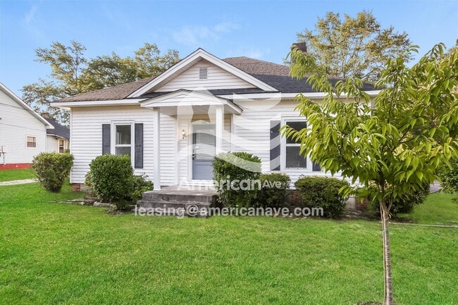 302 E Sumter St in Kershaw, SC - Foto de edificio - Building Photo