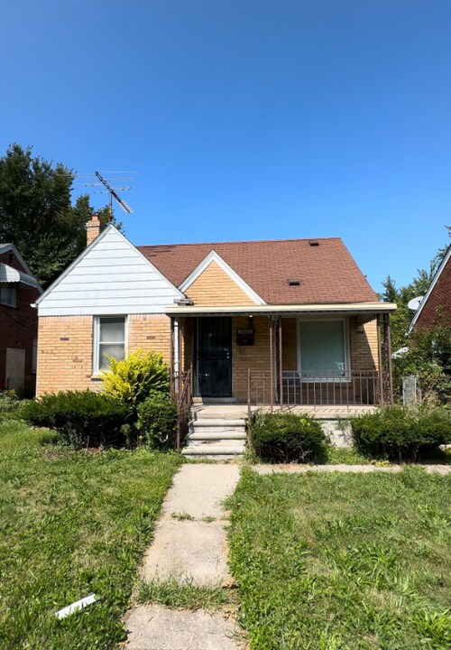 15651 Manning St in Detroit, MI - Building Photo