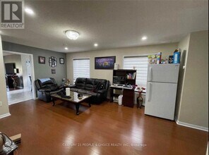 20 Murphy Rd in Brampton, ON - Building Photo - Building Photo
