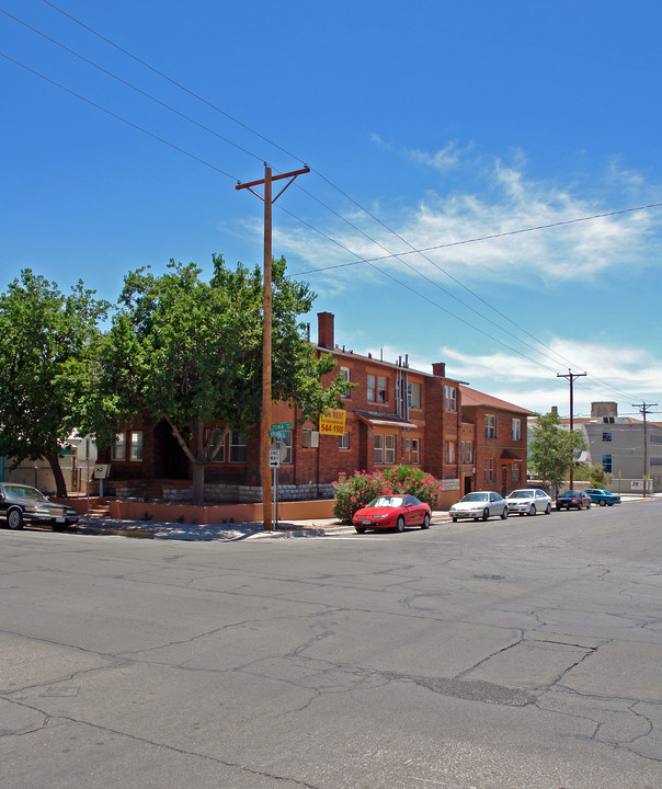 800 Arizona Ave in El Paso, TX - Foto de edificio