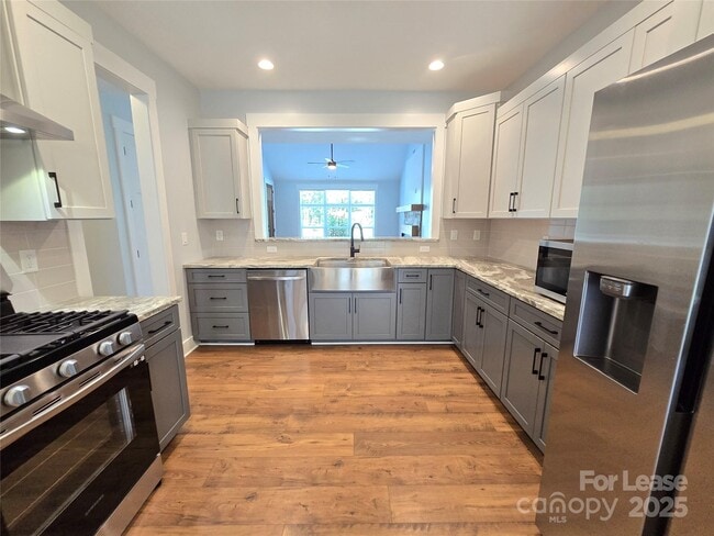 5 Heartleaf Cir in Avery Creek, NC - Building Photo - Building Photo