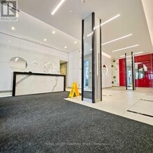 20 Meadowglen Pl in Toronto, ON - Building Photo - Building Photo