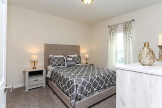 Duval Station Landing in Jacksonville, FL - Building Photo - Interior Photo