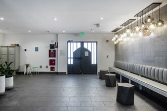 1539 Beloit Ave in Los Angeles, CA - Building Photo - Building Photo