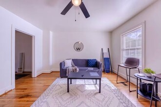 1008 Clarendon St in Durham, NC - Foto de edificio - Building Photo