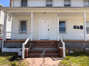407 S 8th St in Vineland, NJ - Building Photo - Building Photo