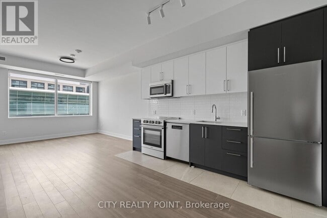 property at 664 Spadina Ave.