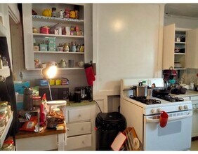4 Sherman St-Unit -2 in Cambridge, MA - Building Photo - Building Photo